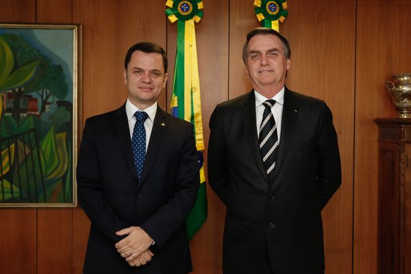 Anderson Gustavo Torres, então secretário de Segurança do DF, com o presidente Jair Bolsonaro