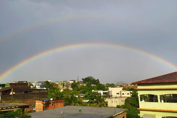Arco-íris se forma em Santana, bairro de Cariacica, após temporal