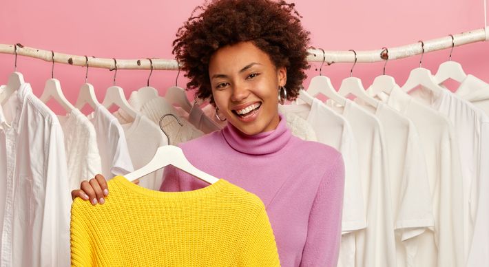 As cores são capazes de promover a saúde, o equilíbrio e o bem-estar. As que você veste interferem nas emoções podendo te prejudicar ou te ajudar. A consultora de imagem e visagismo Maya Meneghelli ensina algumas dicas