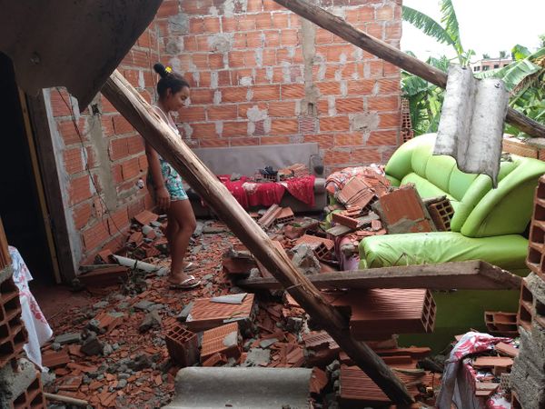 Tempestade provoca destruição em Aracruz por Telespectador | TV Gazeta Norte