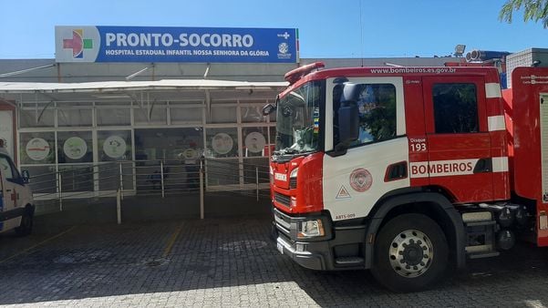 Corpo de Bombeiros é acionado para conter princípio de incêndio no Hospital Infantil em Bento Ferreira por Vitor Jubini
