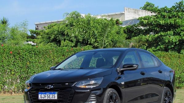 A nova versão limitada do sedã compacto da Chevrolet aposta na estética “black-tie”, ganha detalhes monocromáticos e inclui bons equipamentos para conectividade