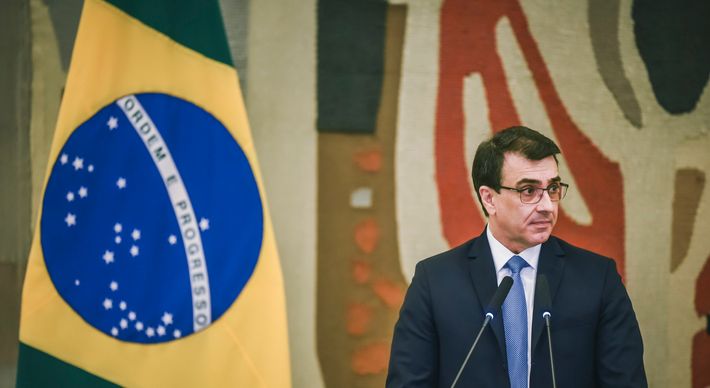 Trata-se da primeira conversa do ministro das Relações Exteriores com o chefe da diplomacia da China, um dos principais fornecedores de insumos para vacinas contra Covid-19