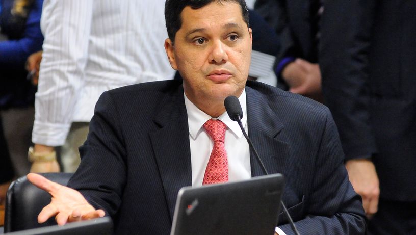Ricardo Ferraço assumiu presidência estadual do DEM