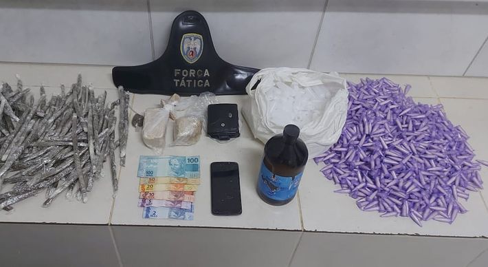 O veículo é utilizado no transporte de pacientes enfermos do município que realizam tratamento médico em Vitória. Drogas eram levadas para abastecer traficantes do bairro Bomfim, em Nova Venécia