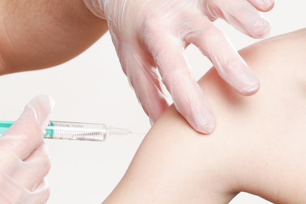 Cachoeiro começa a vacinar crianças contra gripe nesta terça