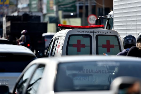 BR 262 em Jardim América - Paralisação dos rodoviários gera ônibus lotados e congestionamento no trânsito da Grande Vitória