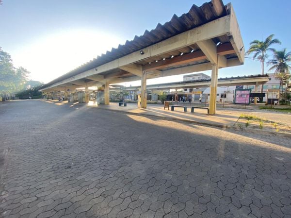 Terminal do Ibes, em Vila Velha, vazio na manhã desta terça-feira (13) em decorrência do protesto dos rodoviários