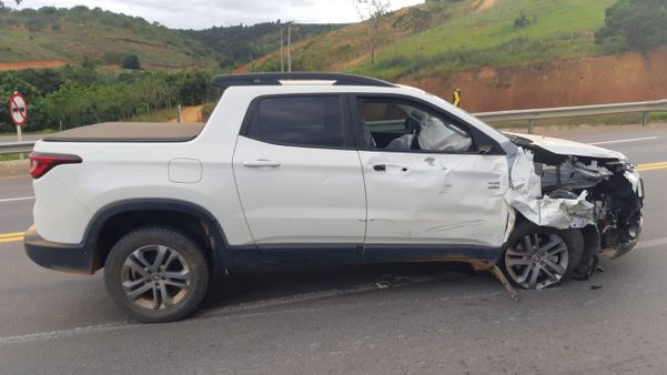 O casal estava no veículo e não teve ferimentos  por PRF / Divulgação 