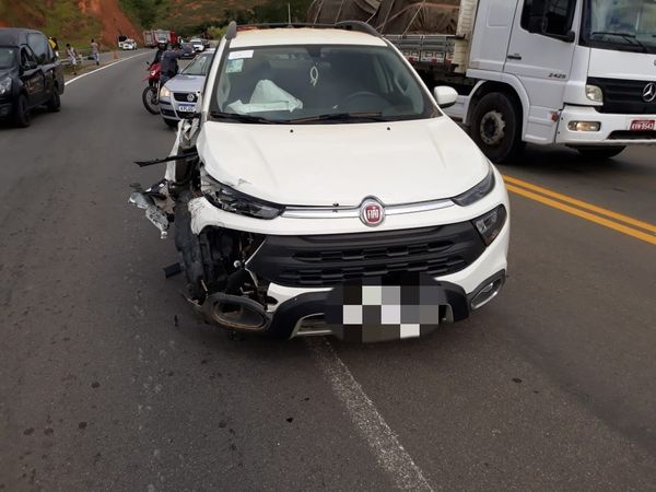 O acidente foi na tarde desta quarta-feira  por PMES / Divulgação 