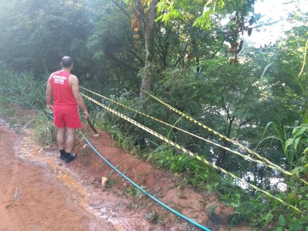 Segundo os Corpo de Bombeiros, nesta quarta-feira (14), as buscas estão sendo feitas nas margens e nas áreas baixas do rio com embarcações a remo