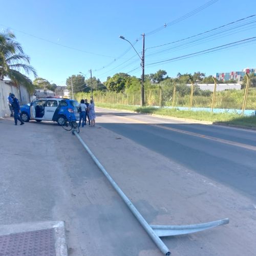 Segundo a Guarda de Vitória, o homem saiu carregando o poste na bicicleta, sentido Serra, e foi abordado na altura do bairro Boa Vista II. O suspeito foi detido e levado para a Delegacia Regional da Serra