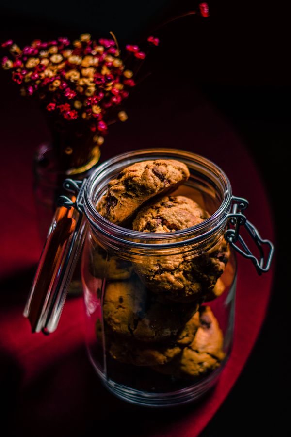 Cookies feitos com ingredientes naturais e também na versão vegana por Raphael Carrozzo
