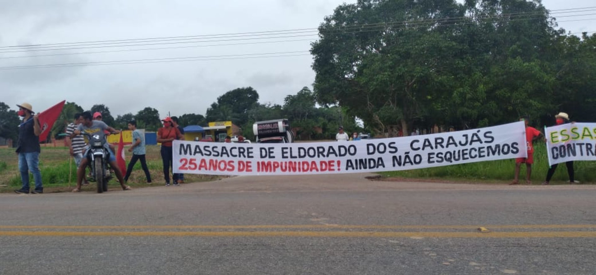 Dos 155 PMs que participaram da ação para desbloquear rodovia no Pará, que resultou no assassinato de 19 trabalhadores sem-terra,  apenas dois foram condenados