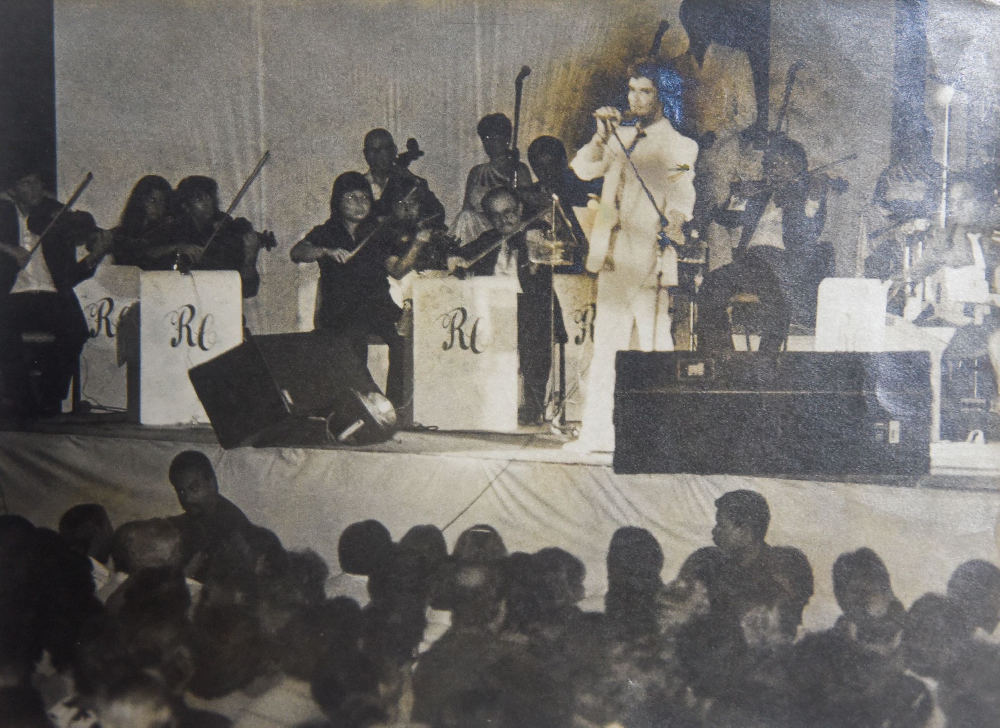 14/06/1983 - Show de Roberto Carlos no Álvares Cabral. Crédito: Aílton Lopes