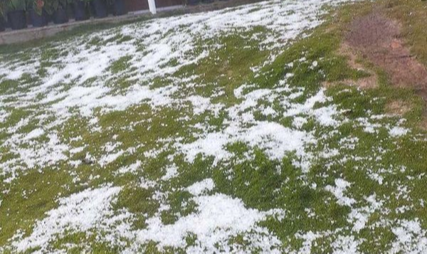 Chuva de granizo em Castelo . Crédito: Leitor| A Gazeta