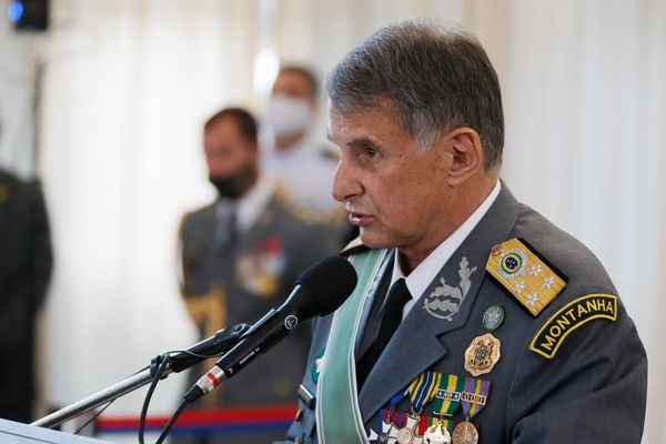 General Edson Pujol, comandante do Exército, em solenidade Cívico-Militar comemorativa do Dia do Exército