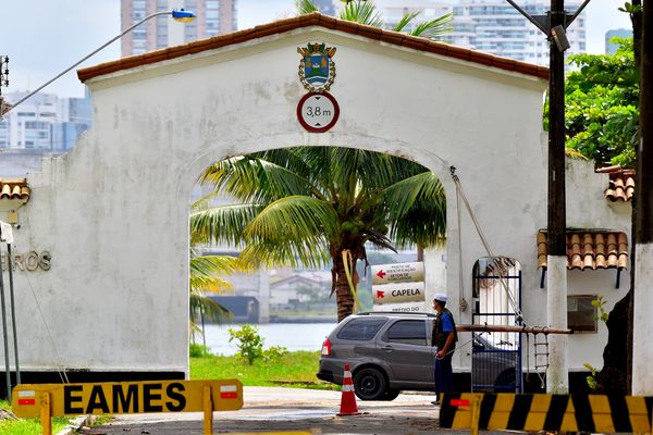  Escola de Aprendizes-Marinheiros do ES, EAMES, no Parque da Prainha, em Vila Velha