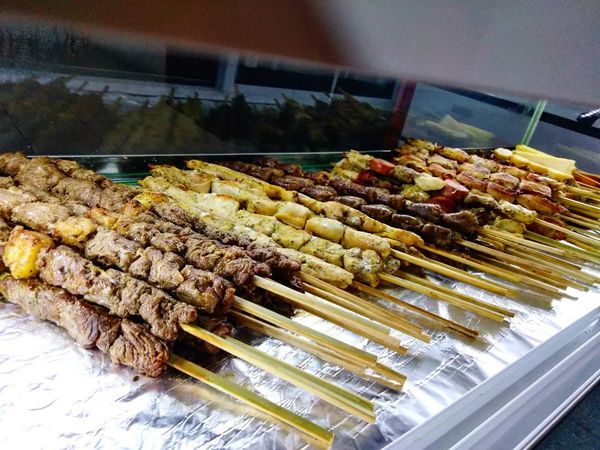 Espetos do Churrasquinho do Leonel, em Anchieta