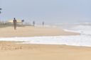 Quinta-feira com ondas grandes no litoral do Espírito Santo. Registro feito em Itapuã, Vila Velha(Ricardo Medeiros)