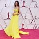 Imagem - Oscar 2021: confira os looks usados pelas celebridades no tapete vermelho