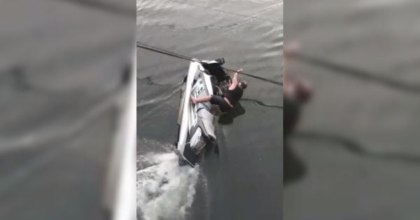 Condutor de jetski caiu no mar após tentar avançar com motoq