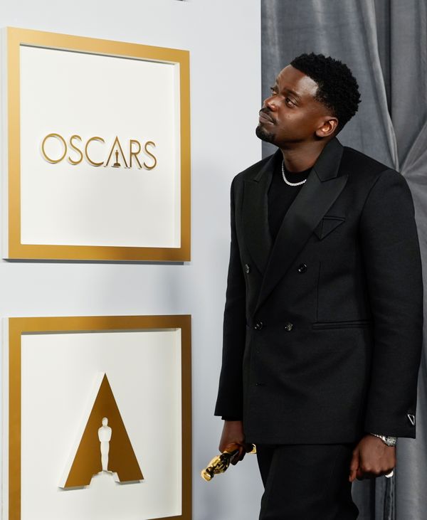 Daniel Kaluuya vence 'Melhor Ator Coadjuvante' por papel em "Judas e o Messias Negro" por Reuters/Folhapress