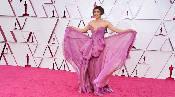 Halle Berry arrives at the Oscars red carpet for the 93rd Academy Awards in Los Angeles, California, U.S., April 25, 2021. Chris Pizzello/Pool via REUTERS ORG XMIT: OSC por Reuters/Folhapress