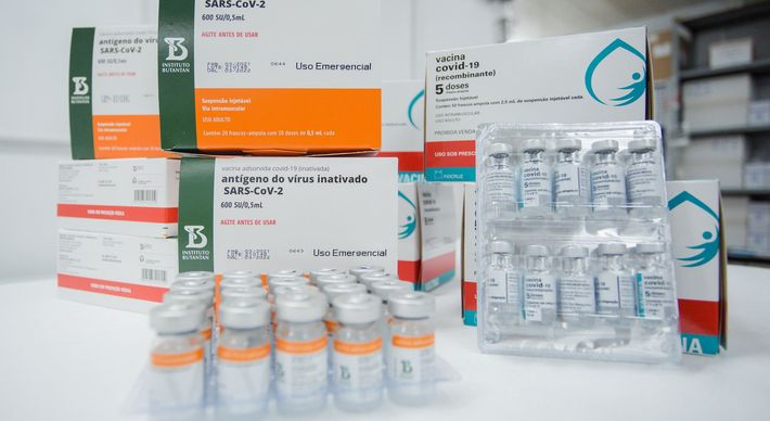 Pelo menos 16,5 mil pessoas no Brasil têm registro de primeira dose da vacina da Coronavac e a segunda dose da Astrazeneca ou vice-versa. No Espírito Santo, são 523 casos registrados