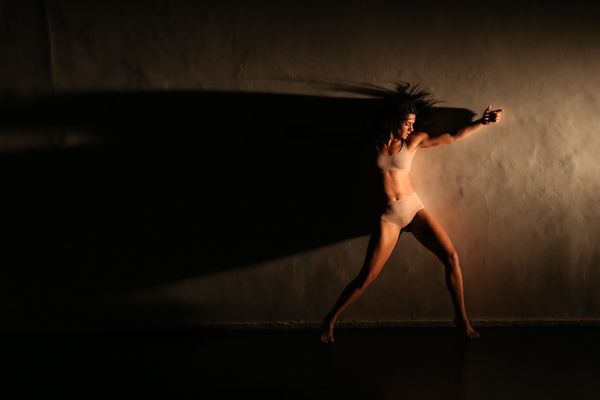 Espetáculo Discortinando, de 2015, coreografia de Mítzi Marzzuti por Carlos Antolini