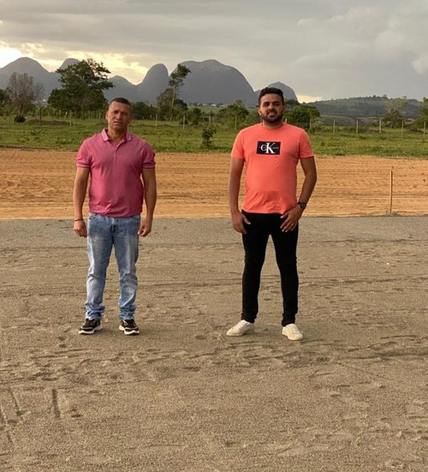 Obras do campo do Nova Venécia FC