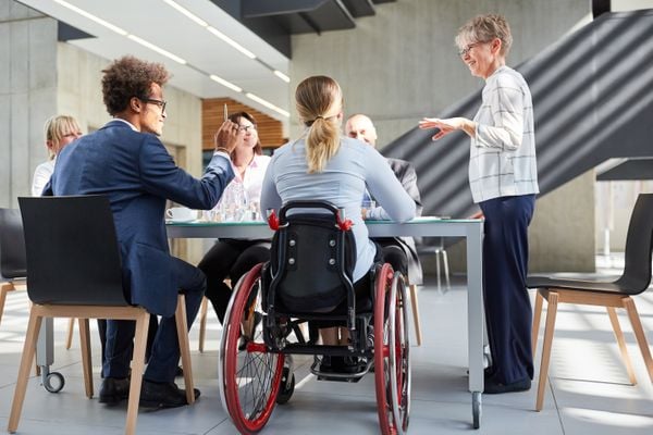 Pessoas com deficiência buscam inclusão no mercado de trabalho