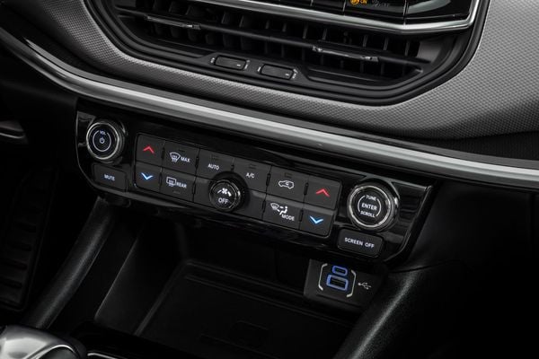 Ar-condicionado dual zone por Jeep/Divulgação