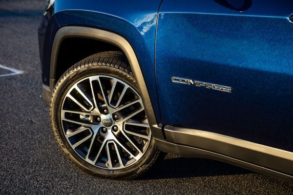 Novas rodas em todas as versões por Jeep/Divulgação