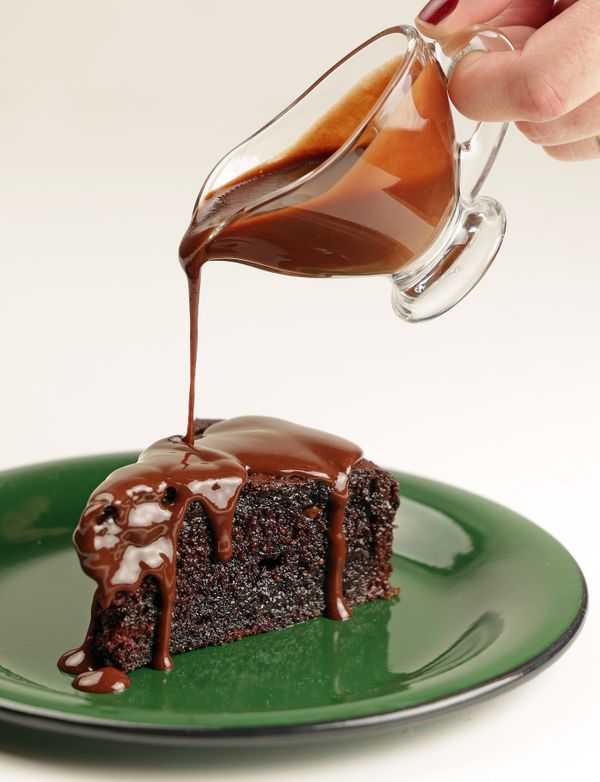 Bolo molhado de chocolate com xerém  por Olivier Schochlin