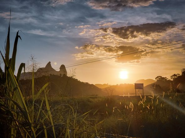 O Frade e a Freira: vistas incríveis com 5 minutos de caminhada por @sandrosadmartins