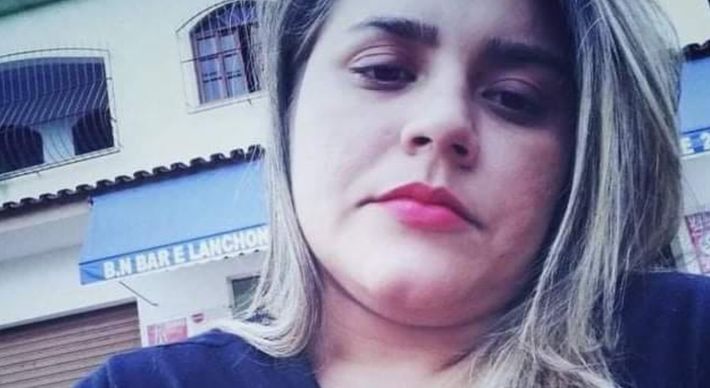 Suelen Alves da Rosa, de 31 anos, foi socorrida, mas faleceu depois de dar entrada na Santa Casa de Misericórdia de Cachoeiro de Itapemirim