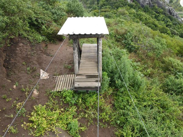 Crea faz vistoria em tirolesa no Morro do Moreno, om por Divulgação/Crea