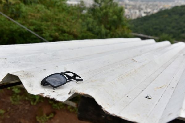 Crea realiza vistoria na tirolesa do Morro do Moreno por Fernando Madeira