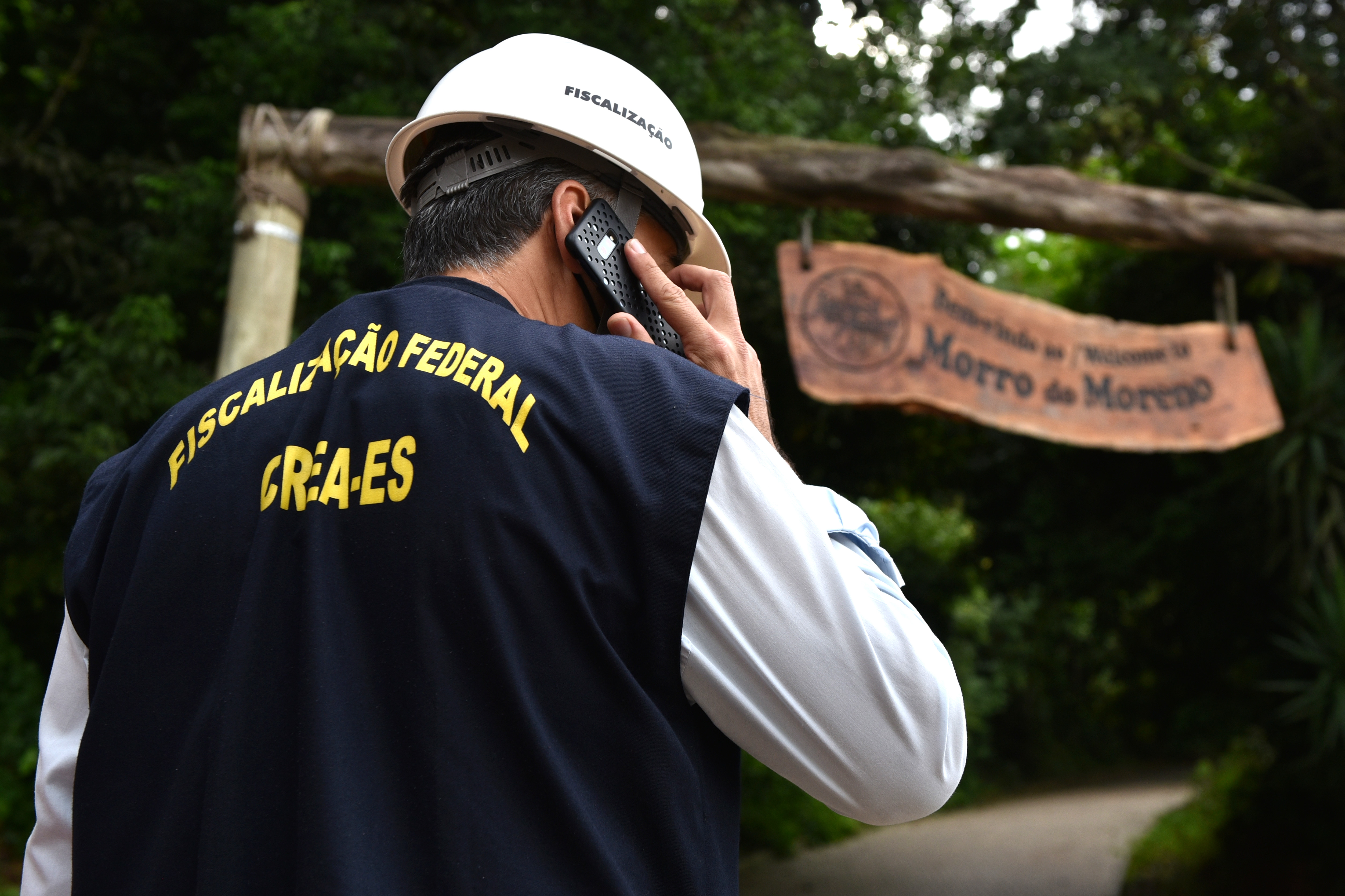 Crea - ES realiza vistoria nas bases da tirolesa do Morro do Moreno, em Vila Velha, para apurar acidente que causou a morte do engenheiro João Paulo Sampaio dos Reis