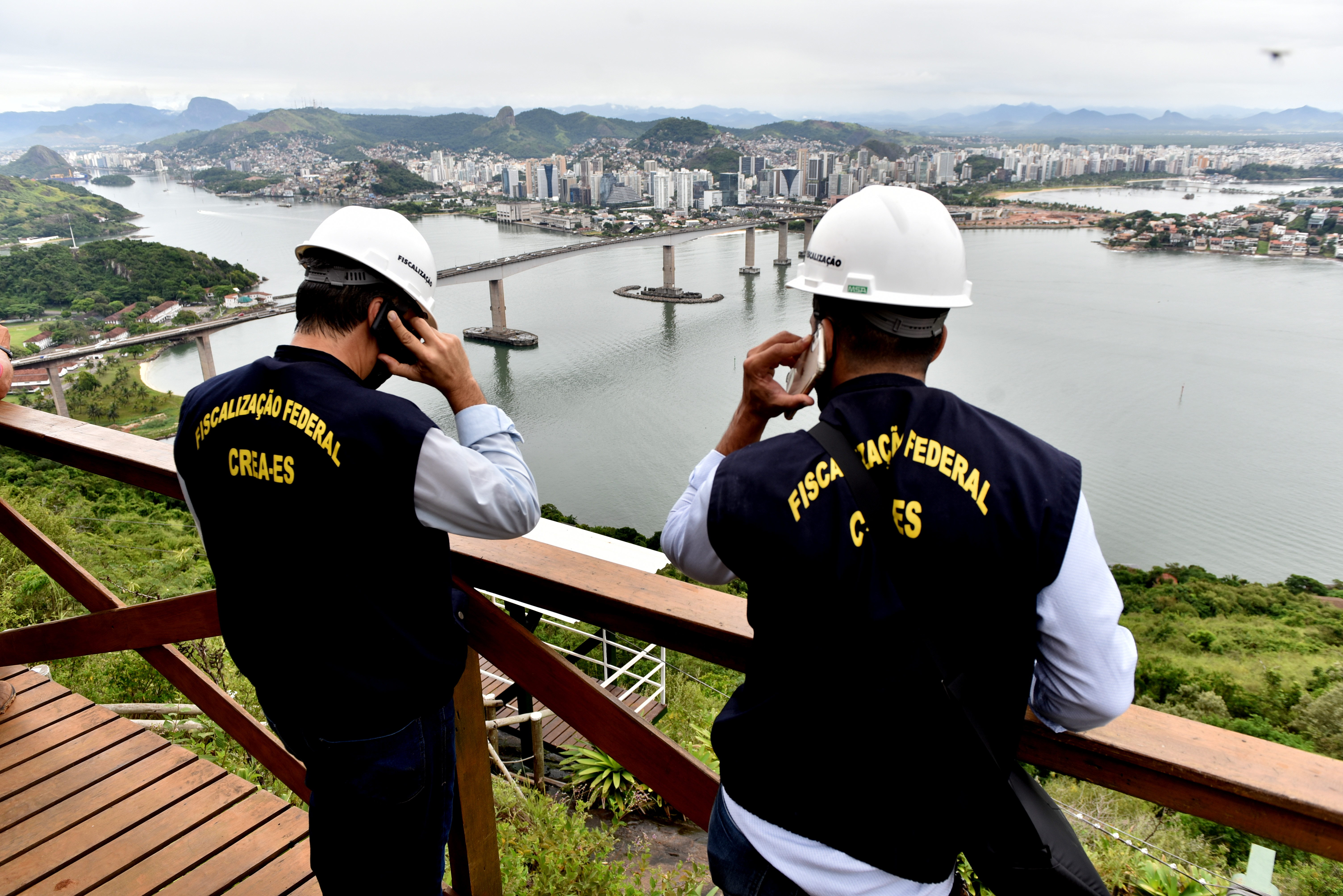 Crea - ES realiza vistoria nas bases da tirolesa do Morro do Moreno, em Vila Velha, para apurar acidente que causou a morte do engenheiro João Paulo Sampaio dos Reis