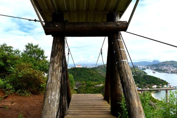 Crea realiza vistoria na tirolesa do Morro do Moreno por Fernando Madeira