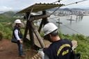 Engenheiros do CREA-ES fiscalizam tirolesa no Morro do Moreno(Fernando Madeira)