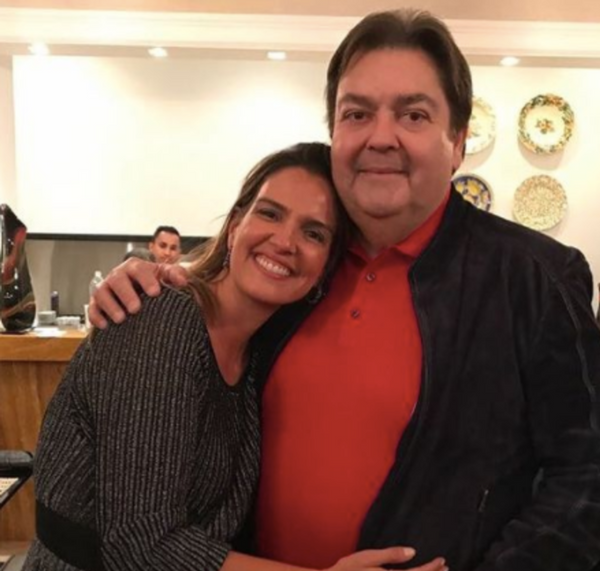 Fausto Silva e esposa