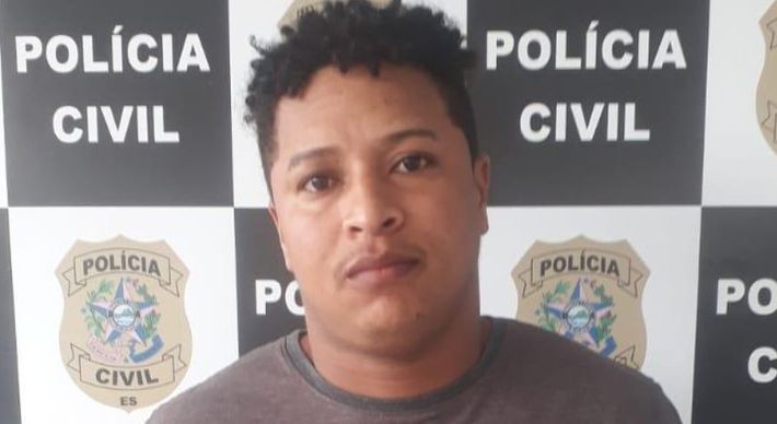 Hudson Tiago da Silva, o 'Peludson', liderava o comércio de drogas em Central Carapina após a prisão do irmão no ano passado. Ele ainda participou da execução de um jovem em 2019 e tinha um mandado em aberto pelo crime