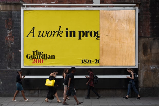 Campanha OOH da campanha de 200 anos do The Guardian