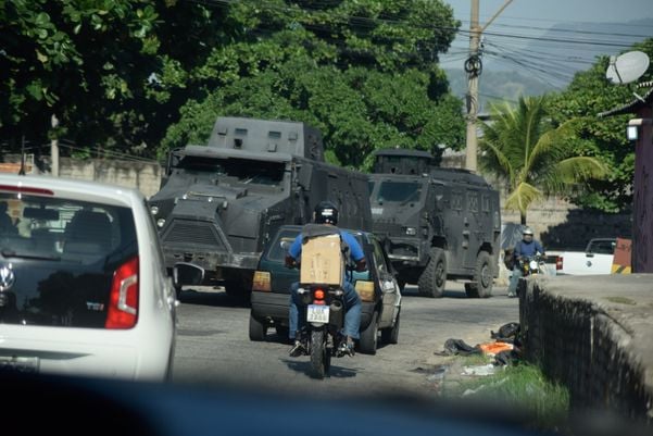 Operação da Polícia Civil no RJ contra o tráfico de drogas no Jacarezinho