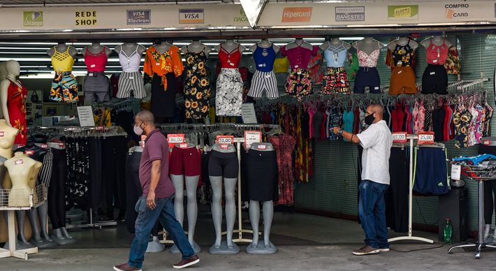 Vendas de roupas e calçados no Estado tiveram alta de 39,6% em março, na comparação com mesmo período de 2020. Apesar de base de comparação ser baixa, setor já vê sinais de melhora e está mais otimista