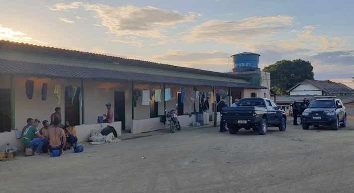 MPES notificou o prefeito de Vila Valério pedindo a exoneração de Cazuza Rossini após 77 trabalhadores serem resgatados em condições análogas à escravidão na fazenda de seu marido. A maioria estava com Covid-19