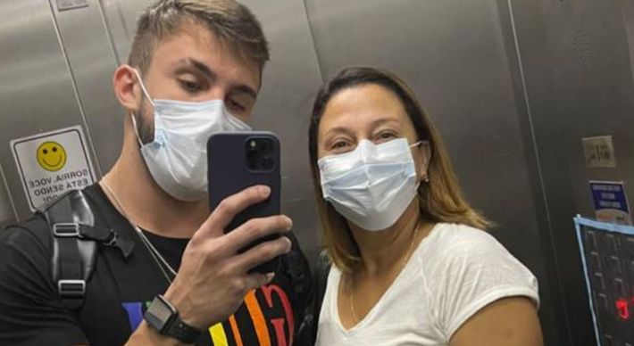 Preocupado com a pandemia da Covid-19, capixaba do reality da Globo ainda pediu aos fãs do Espírito Santo que não se aglomerem para vê-lo: 'Espero que a galera não vá para a rua'